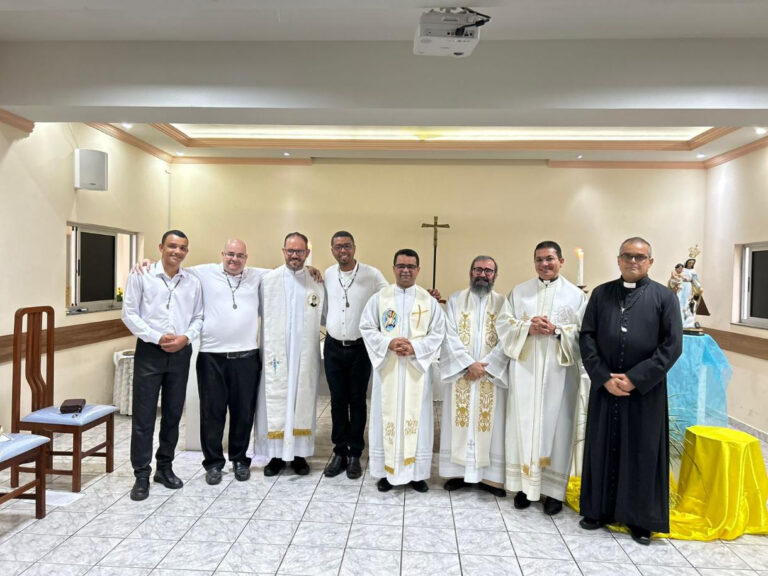 4E31DB09-9E00-44DD-95BD-8B817519C3F5